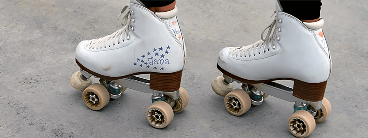 ローラースケート靴